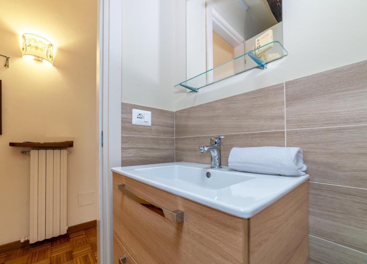 Brera - Sella Charme Apartment Castle View มิลาน ภายนอก รูปภาพ