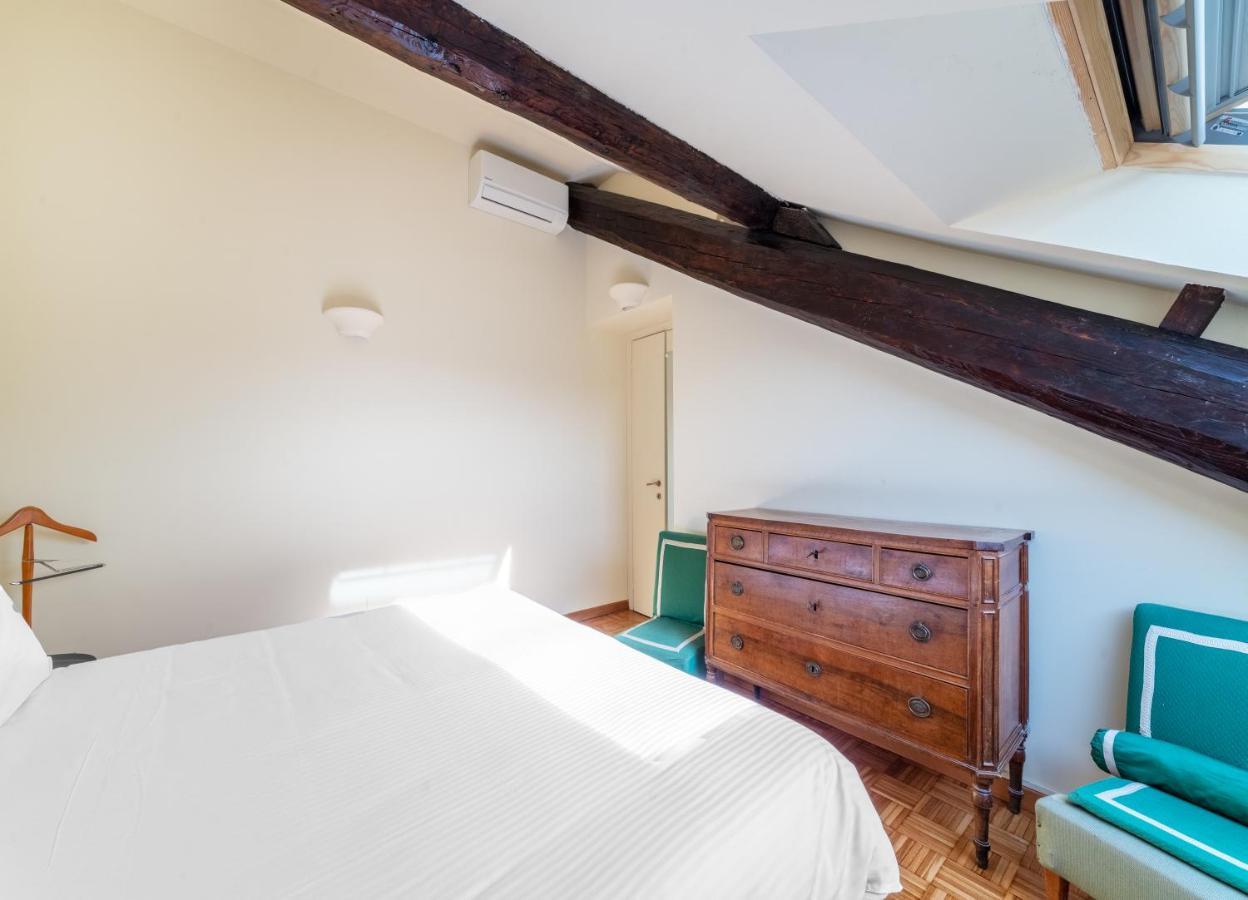 Brera - Sella Charme Apartment Castle View มิลาน ภายนอก รูปภาพ