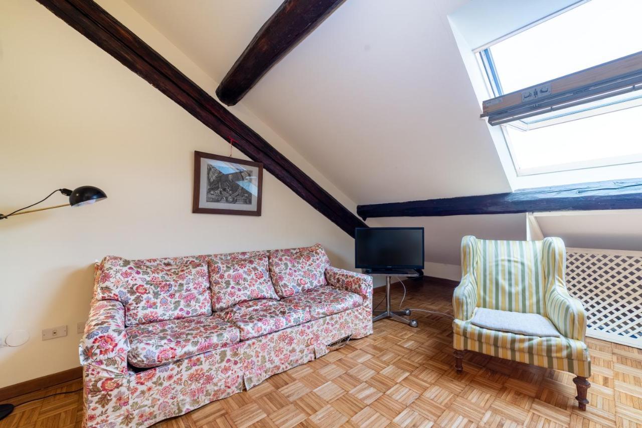 Brera - Sella Charme Apartment Castle View มิลาน ภายนอก รูปภาพ