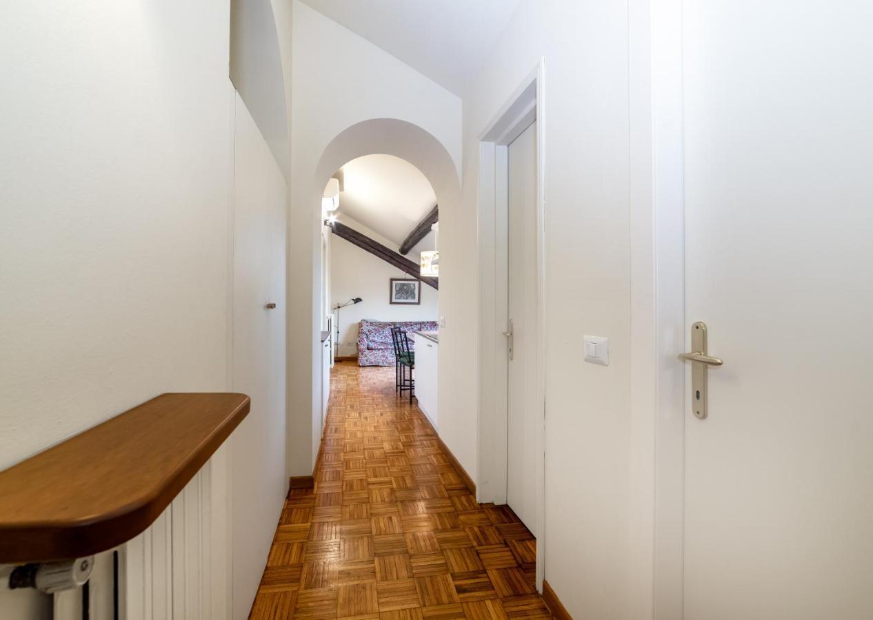 Brera - Sella Charme Apartment Castle View มิลาน ภายนอก รูปภาพ