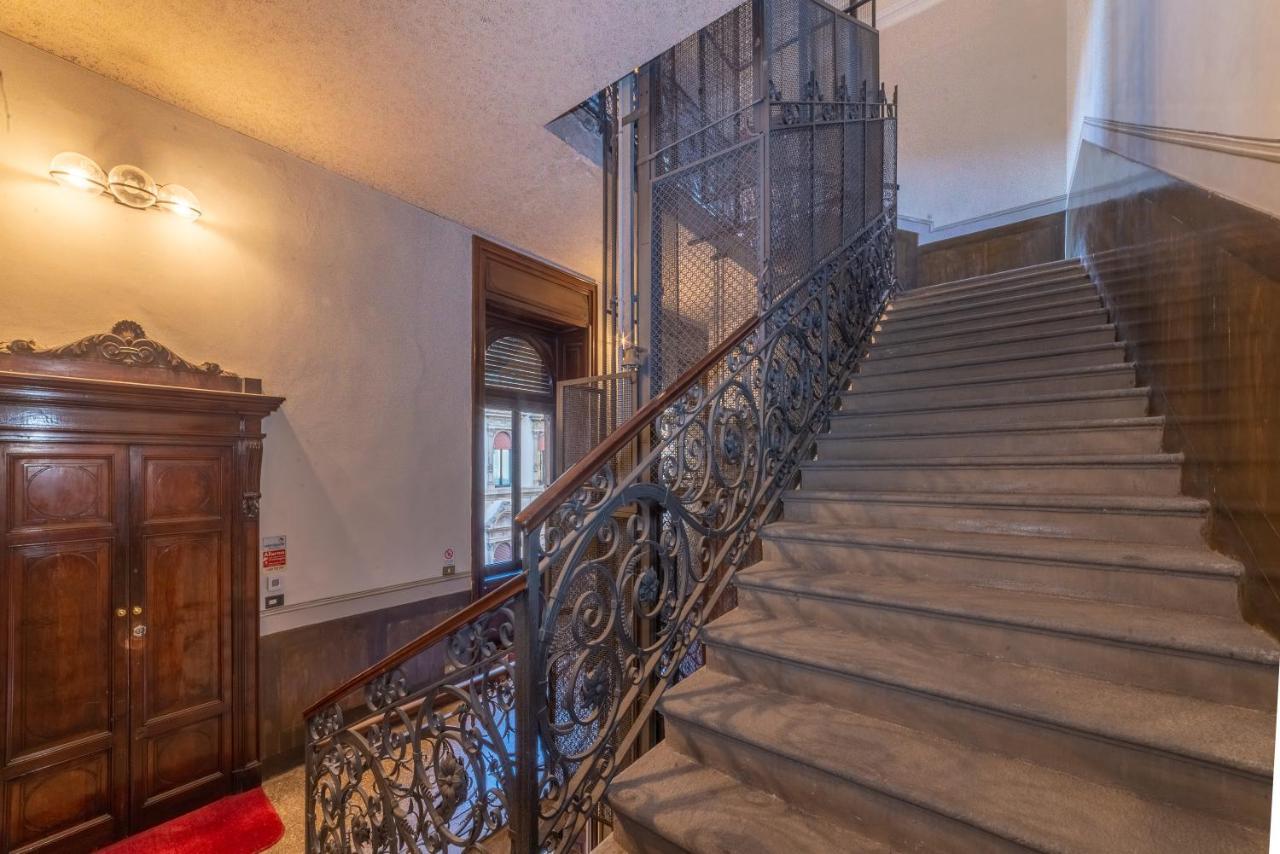 Brera - Sella Charme Apartment Castle View มิลาน ภายนอก รูปภาพ